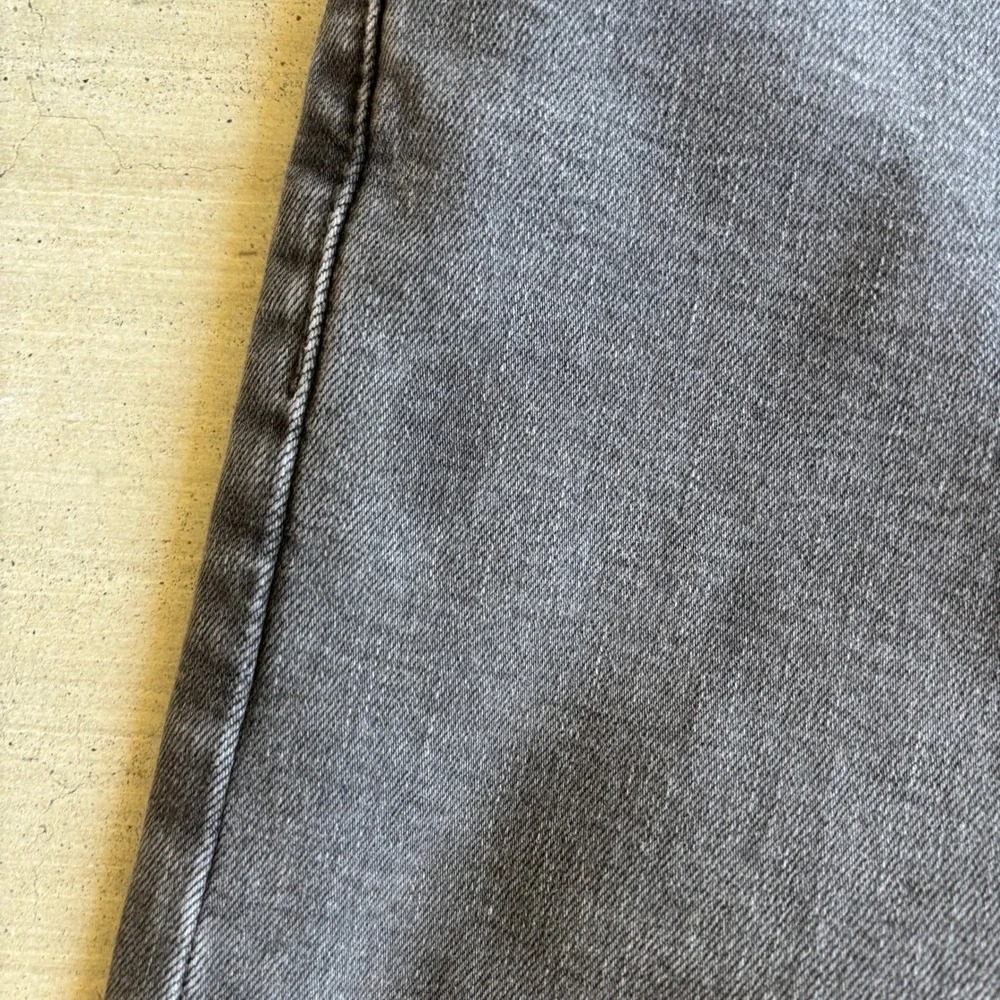 Levi's 502 Regular Taper Jeans Mens 32x30 Gray Wash Stretch Denim Skate Flaw